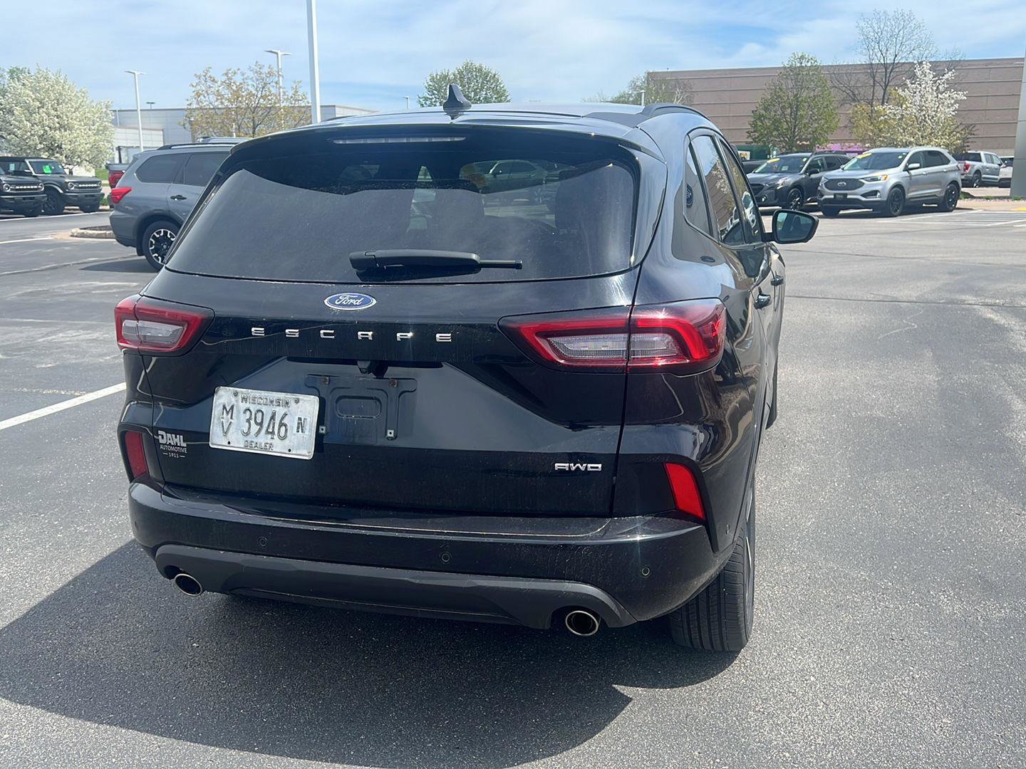 Used 2023 Ford Escape ST-Line Elite w/ Premium Technology Package AWD/4WD image 6