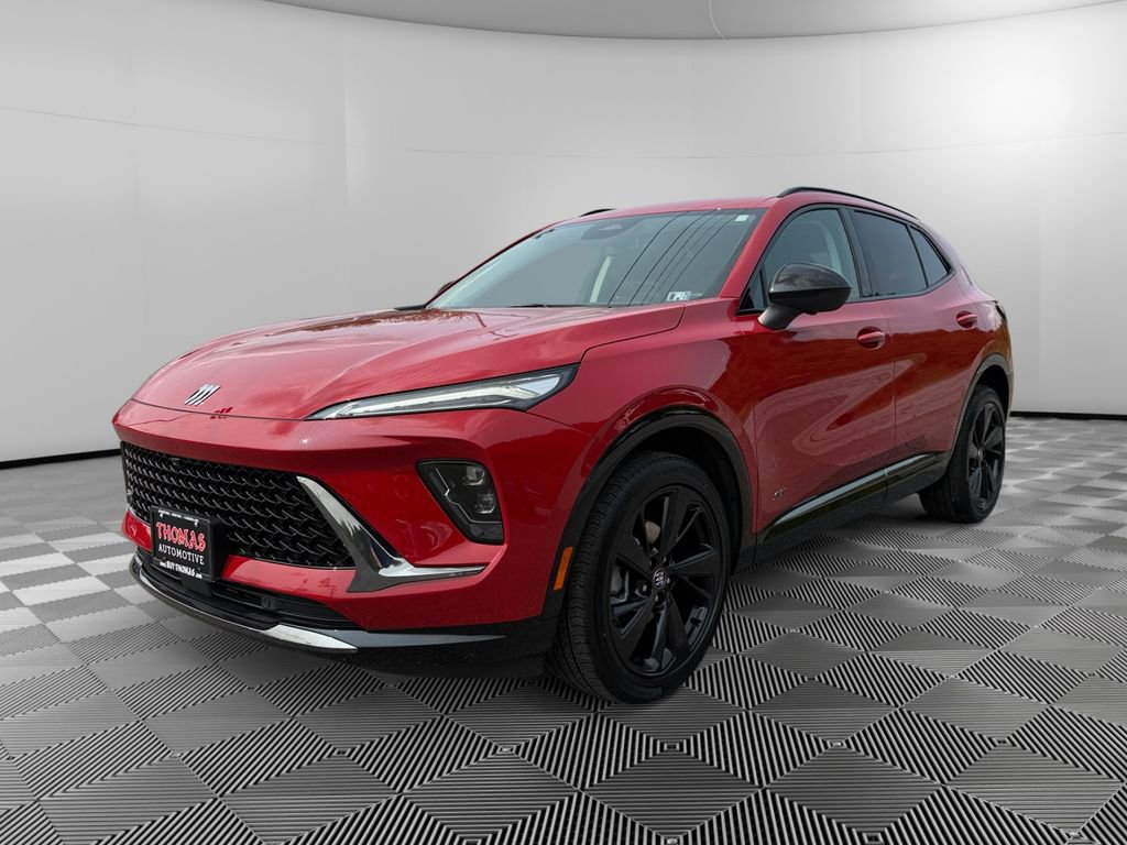 Used 2025 Buick Envision Sport Touring image 3