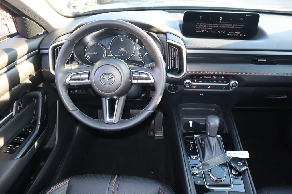 Used 2025 MAZDA CX-50 AWD 2.5 Hybrid w/ Premium Pkg image 13