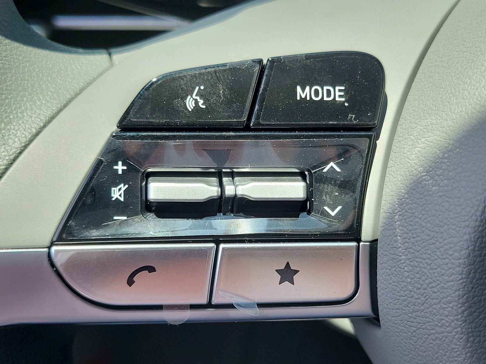 New 2026 Hyundai Elantra SE FWD image 8