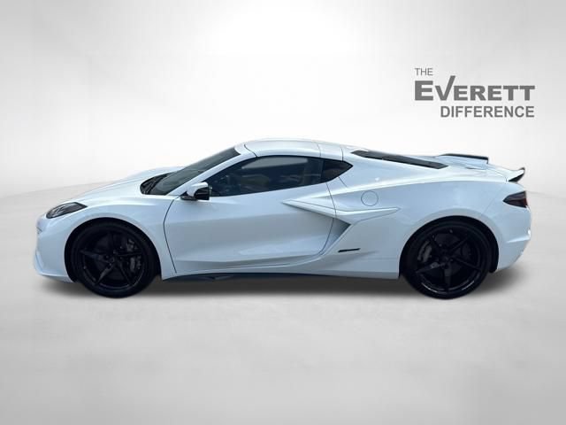 New 2025 Chevrolet Corvette E-Ray AWD/4WD image 8