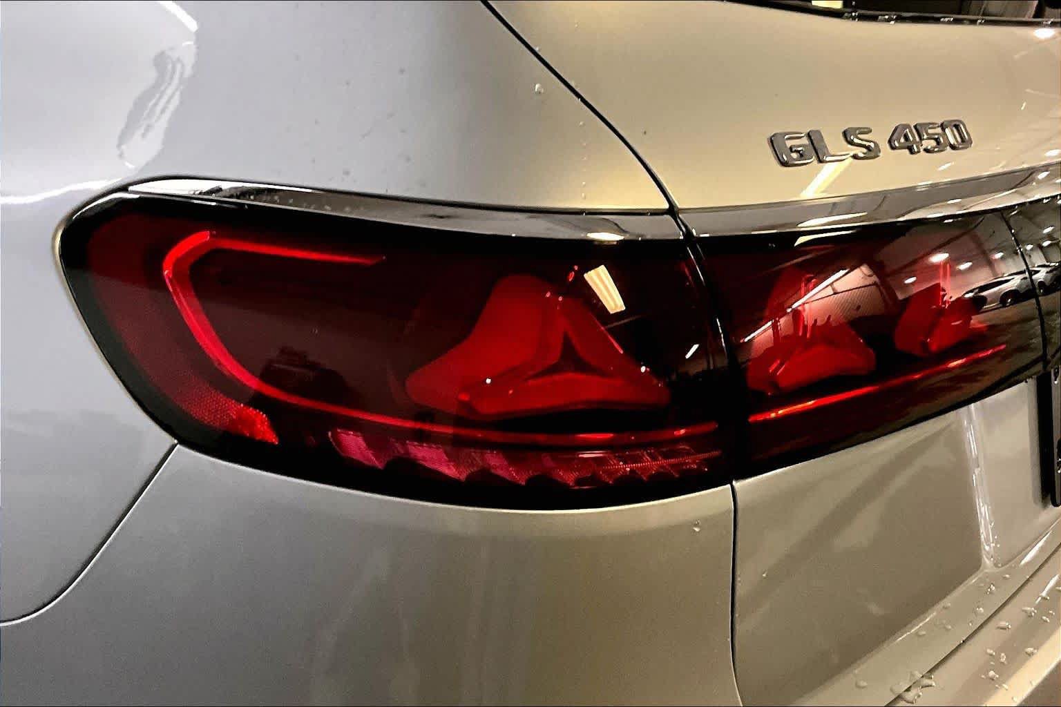 New 2027 Mercedes-Benz GLS 450 4MATIC image 6