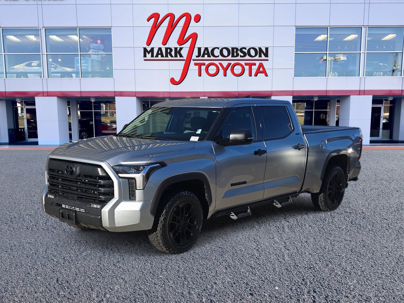 Used 2023 Toyota Tundra SR5 image 1