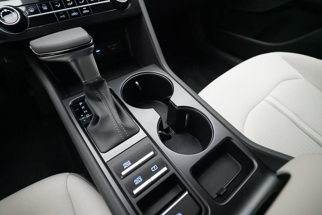 Used 2025 Hyundai Sonata SE image 16