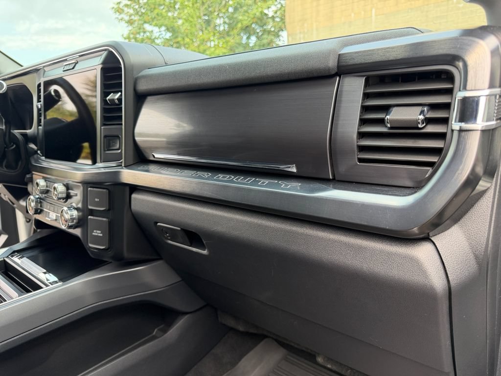 Used 2025 Ford F450 Lariat w/ FX4 Off-Road Package AWD/4WD image 25