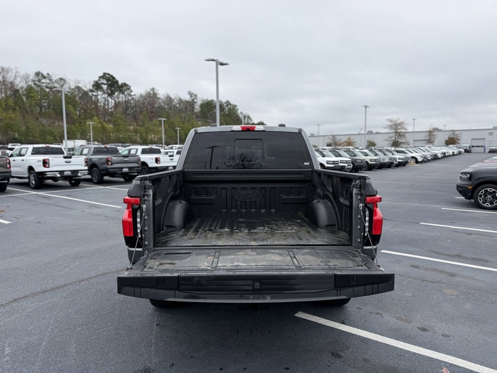 Used 2022 Ford F150 Lightning Lariat w/ Equipment Group 511A High image 7