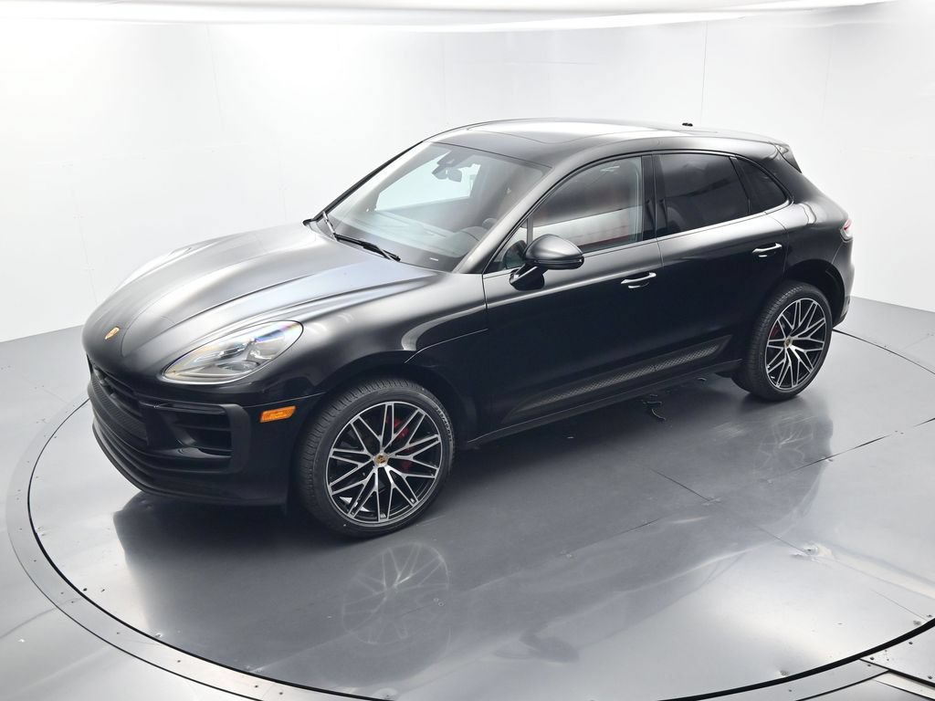 Certified 2023 Porsche Macan S AWD/4WD image 35