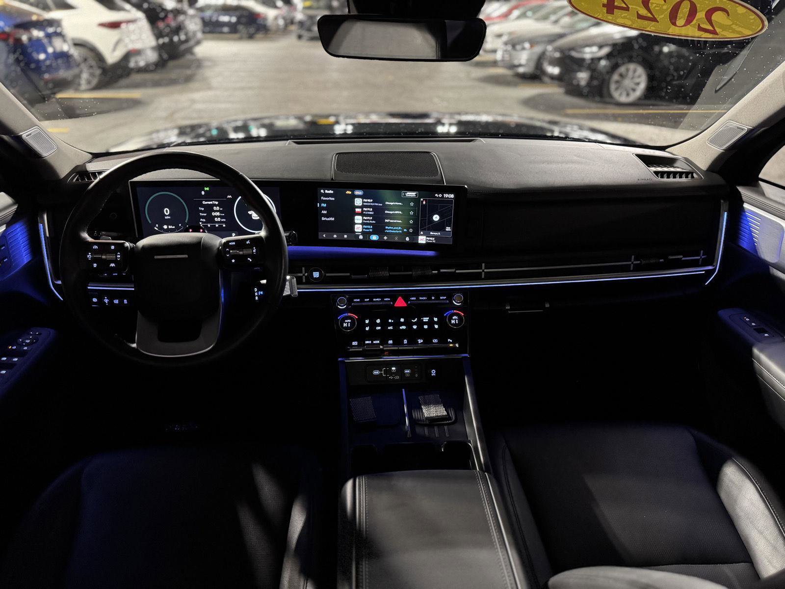 Used 2024 Hyundai Santa Fe Limited image 36