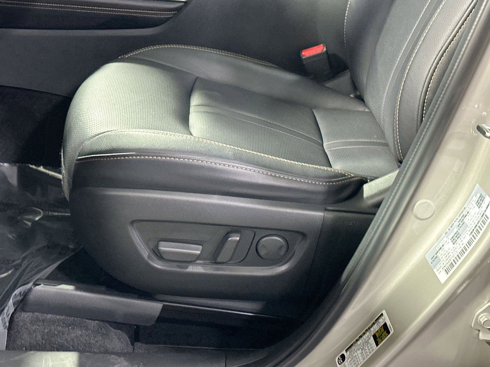 Used 2024 MAZDA CX-90 Plug-In Hybrid w/ Premium Pkg image 11