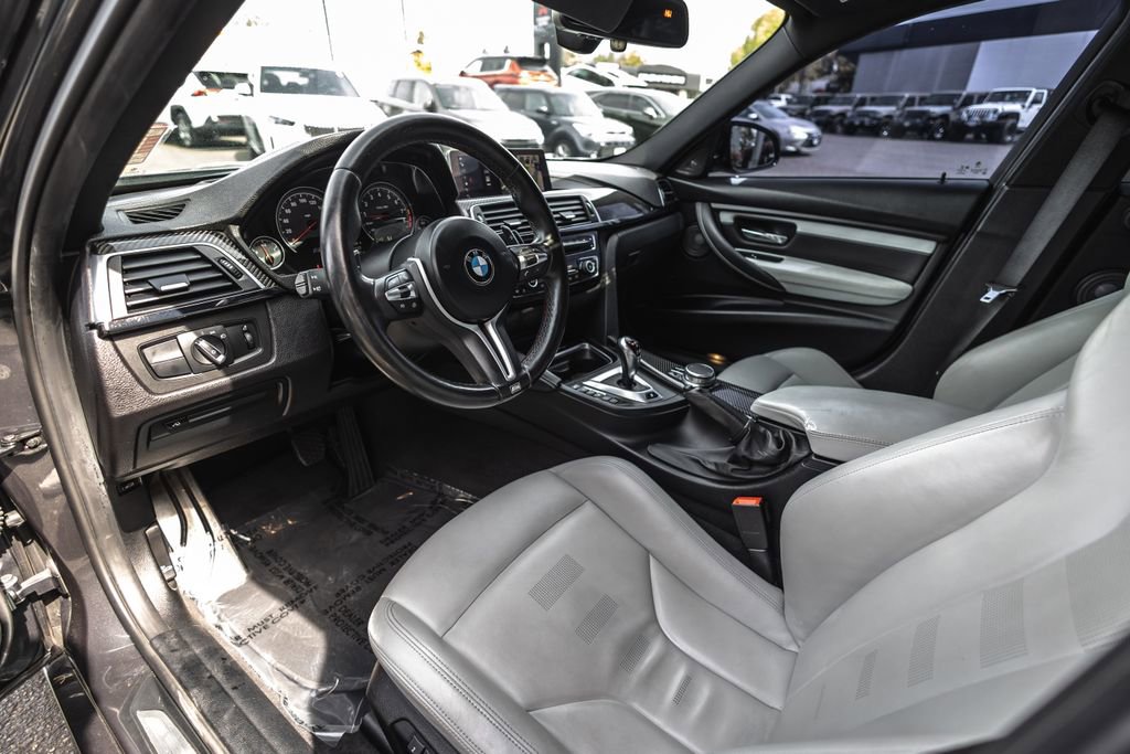 Used 2018 BMW M3 w/ Executive Package RWD image 15