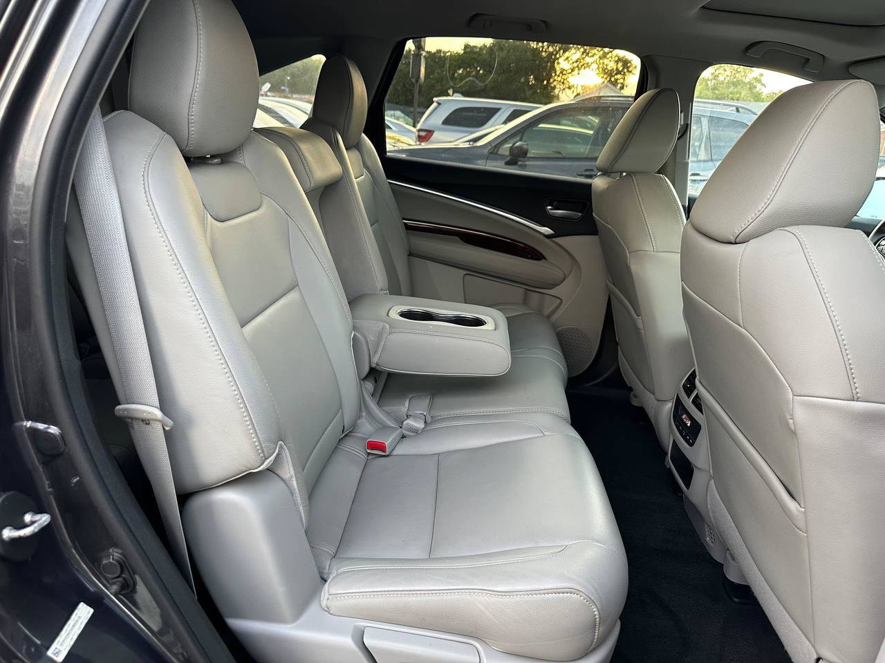 Used 2016 Acura MDX w/ AcuraWatch Plus Package FWD image 36