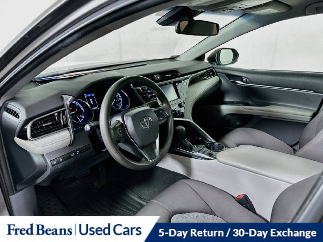 Used 2019 Toyota Camry LE FWD image 13