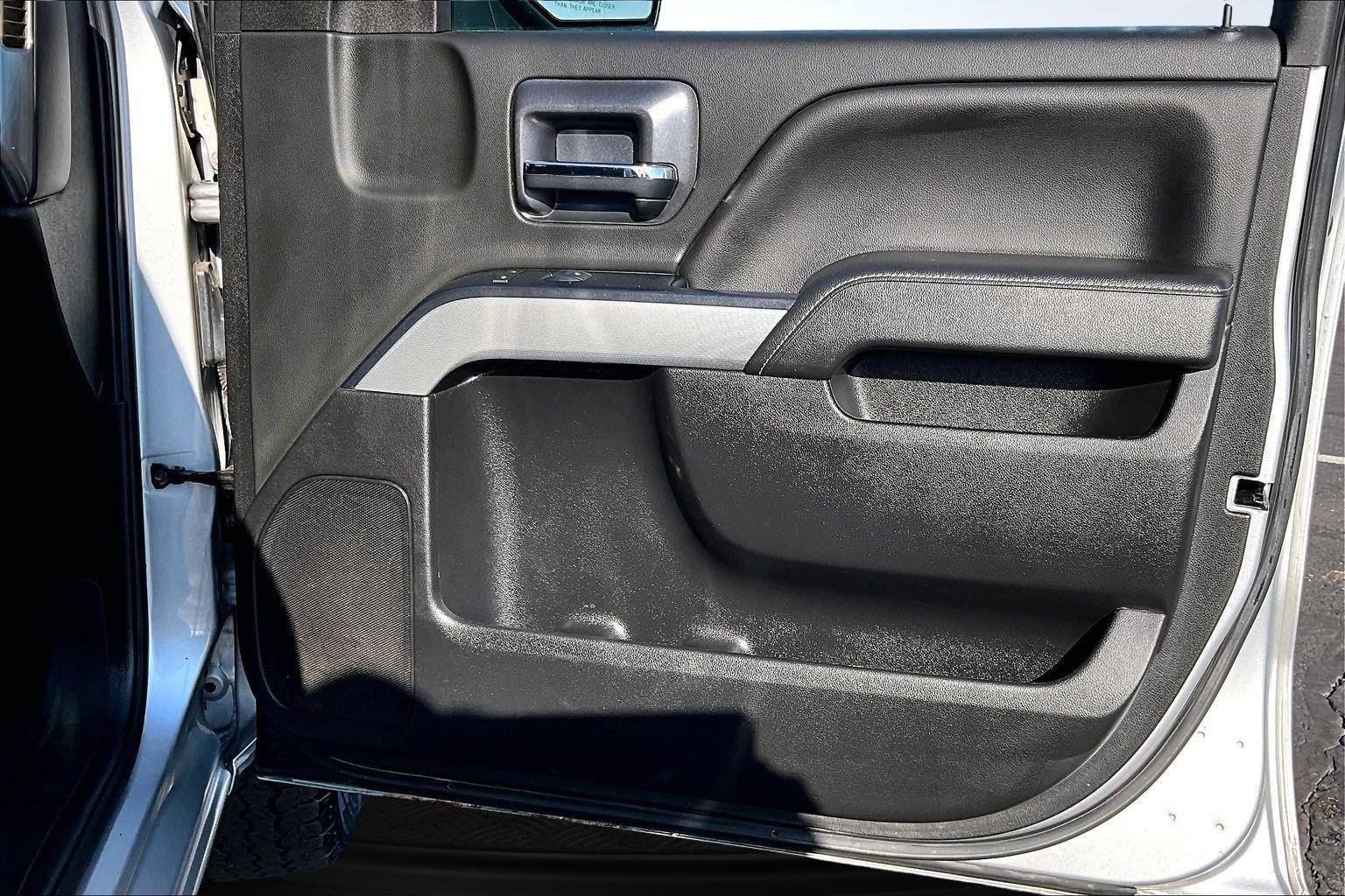 Used 2019 Chevrolet Silverado 1500 LT w/ All Star Edition image 25