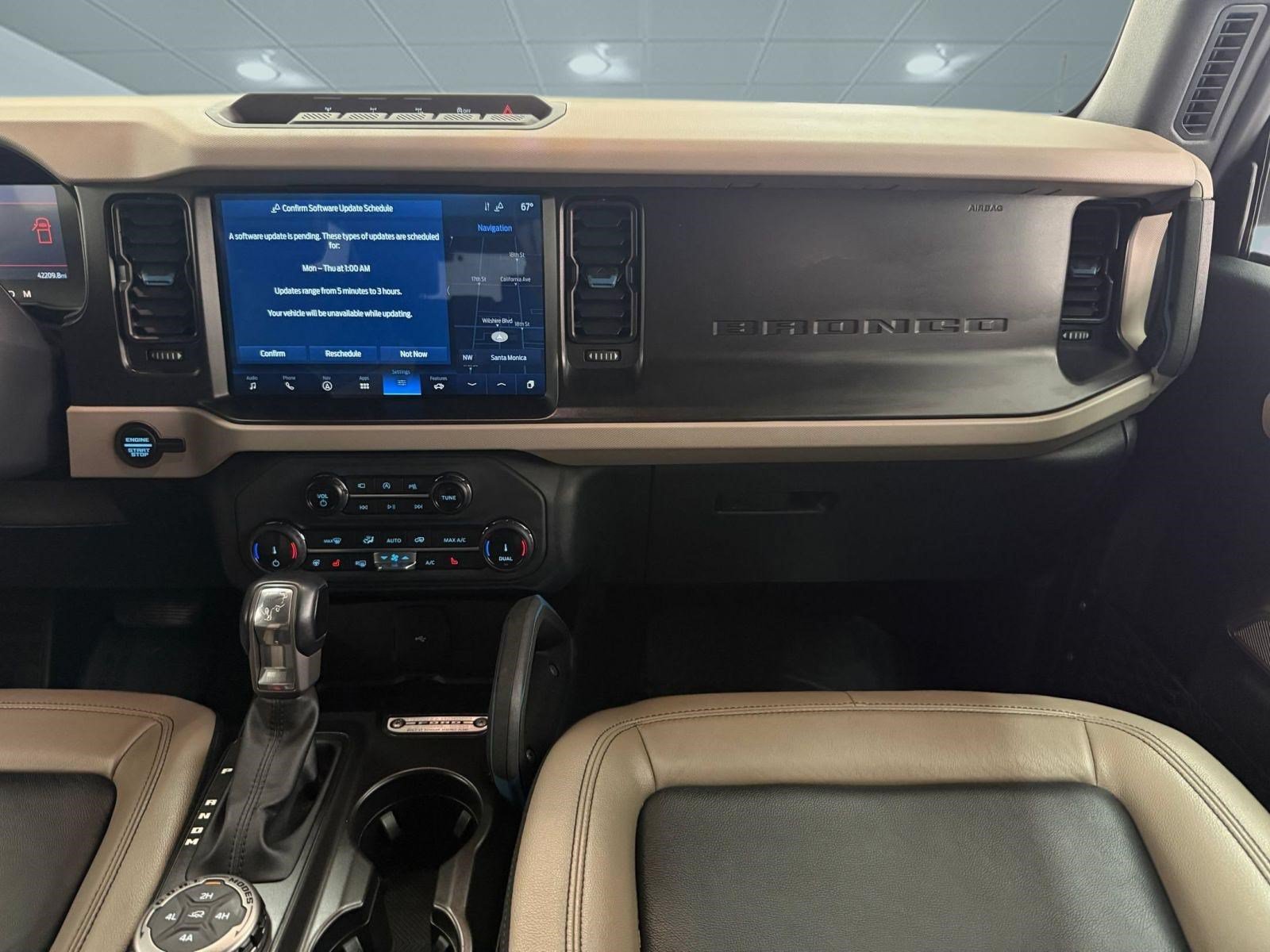 Used 2022 Ford Bronco Wildtrak AWD/4WD image 30