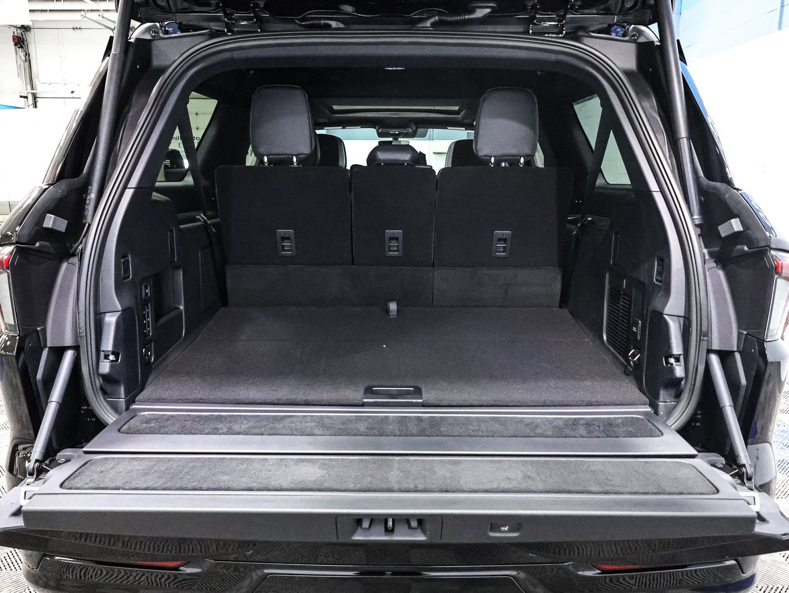 New 2026 Lincoln Navigator L Reserve w/ Jet Appearance Package image 17