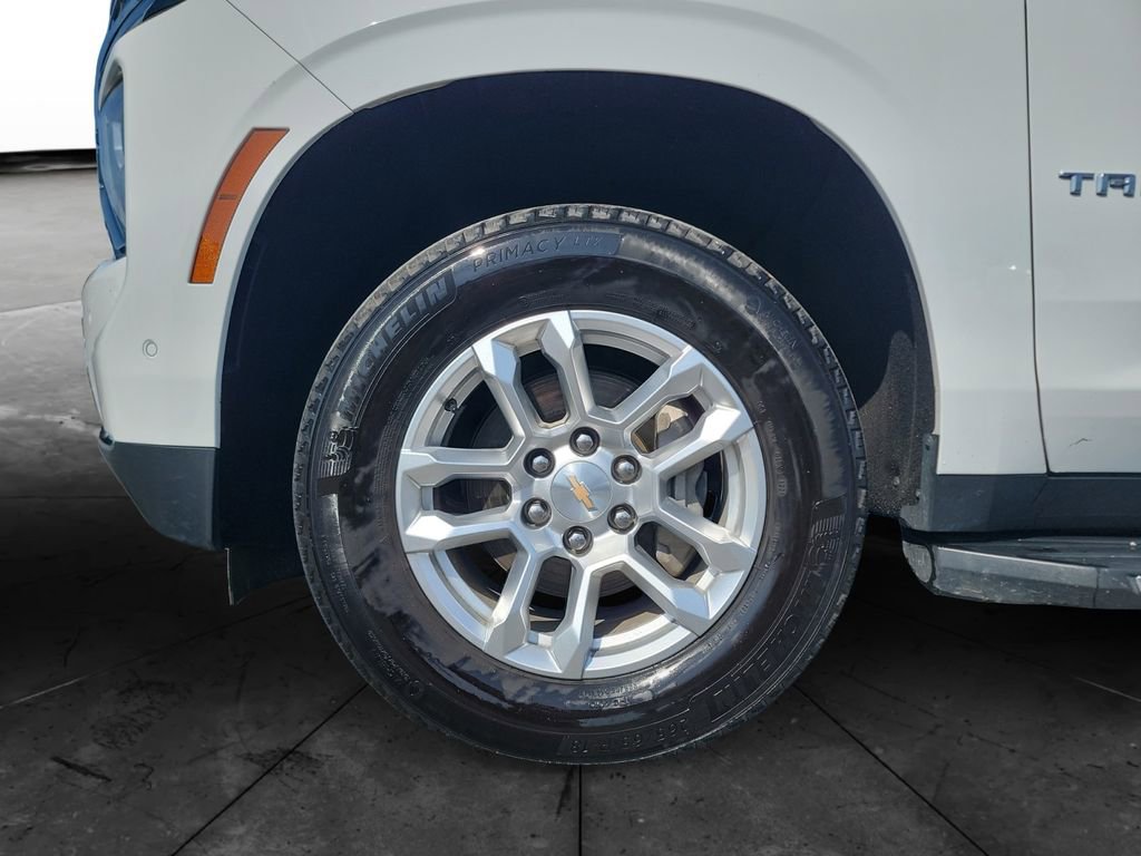 Used 2025 Chevrolet Tahoe LT AWD/4WD image 14