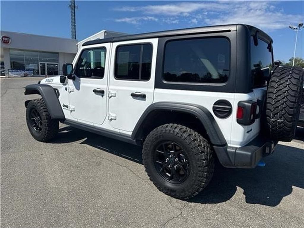 Used 2024 Jeep Wrangler Unlimited AWD/4WD image 9