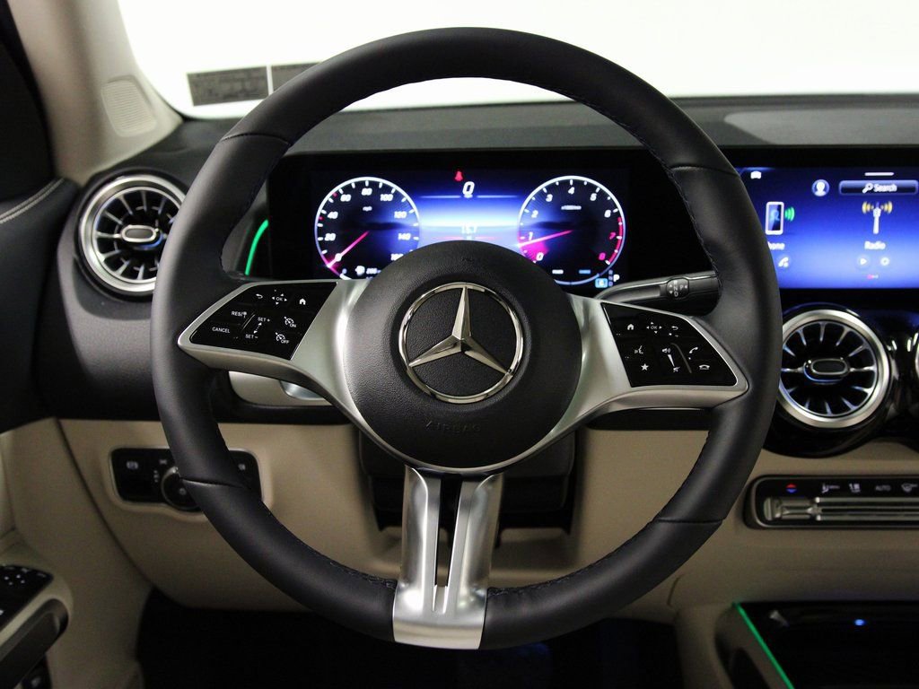 New 2026 Mercedes-Benz GLB 250 4MATIC image 9