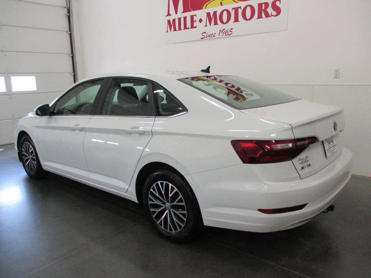 Used 2021 Volkswagen Jetta SE FWD image 4