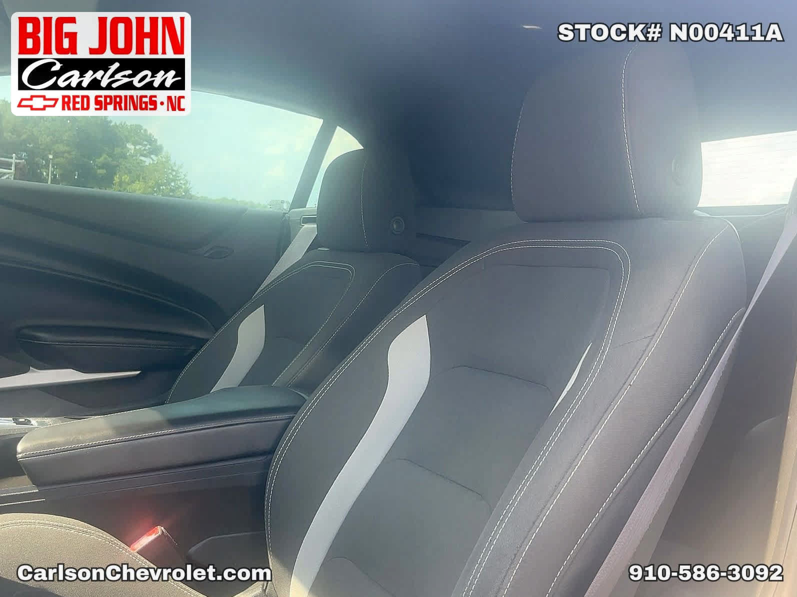 Used 2017 Chevrolet Camaro SS RWD image 32
