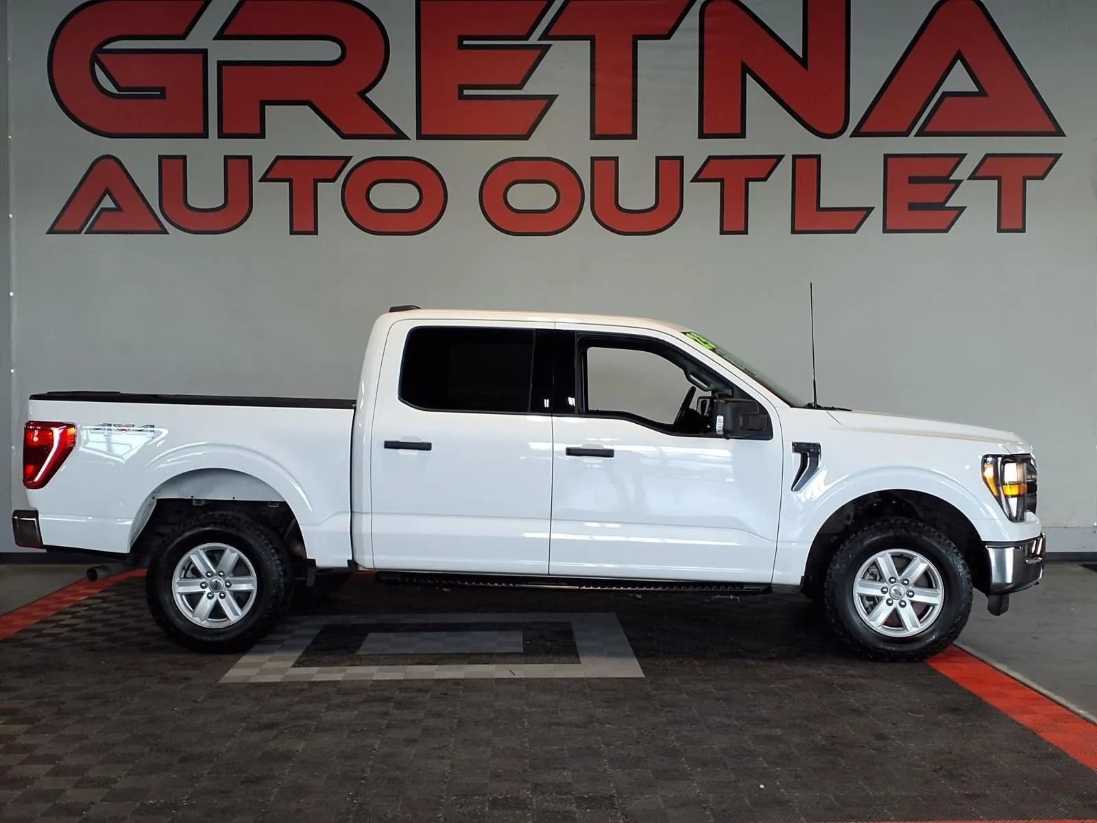 Used 2023 Ford F150 XLT w/ Equipment Group 301A Mid