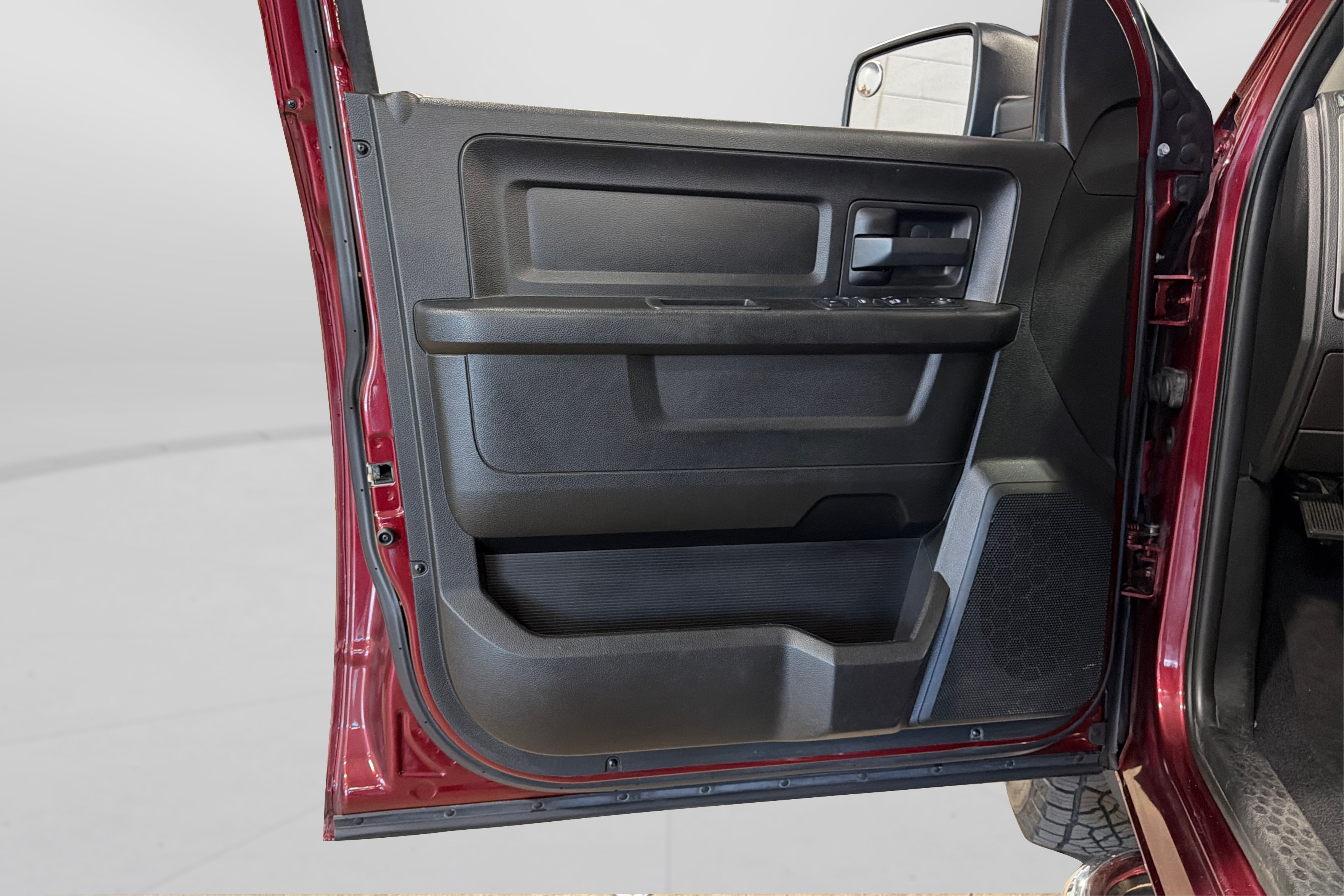 Used 2019 RAM 1500 Express AWD/4WD image 15