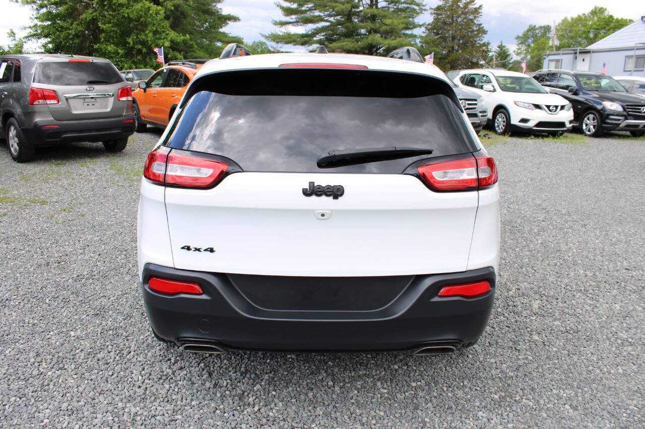 Used 2016 Jeep Cherokee High Altitude AWD/4WD image 8