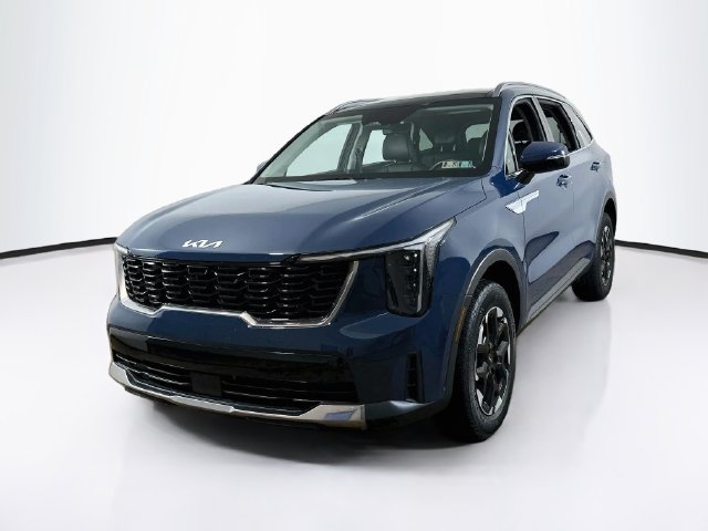 Used 2025 Kia Sorento S w/ Panoramic Sunroof Package AWD/4WD image 3
