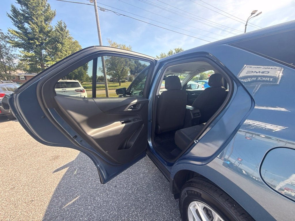 Used 2024 Chevrolet Equinox LT w/ LPO, Floor Liner Package FWD image 13