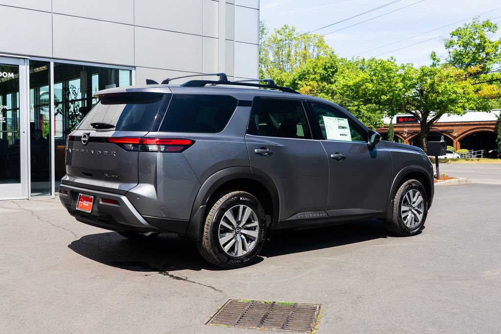 New 2026 Nissan Pathfinder SL w/ Cargo Package AWD/4WD image 6