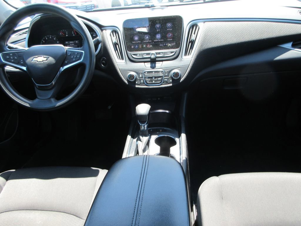 Used 2024 Chevrolet Malibu LT FWD image 14