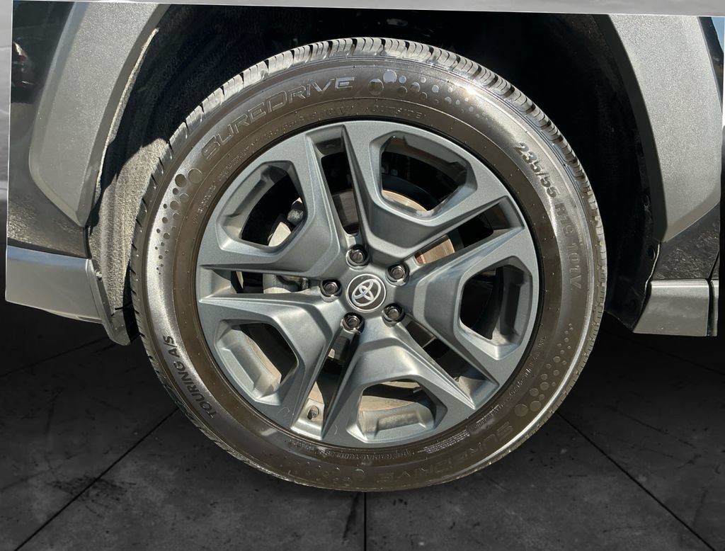 Used 2024 Toyota RAV4 Adventure AWD/4WD image 15