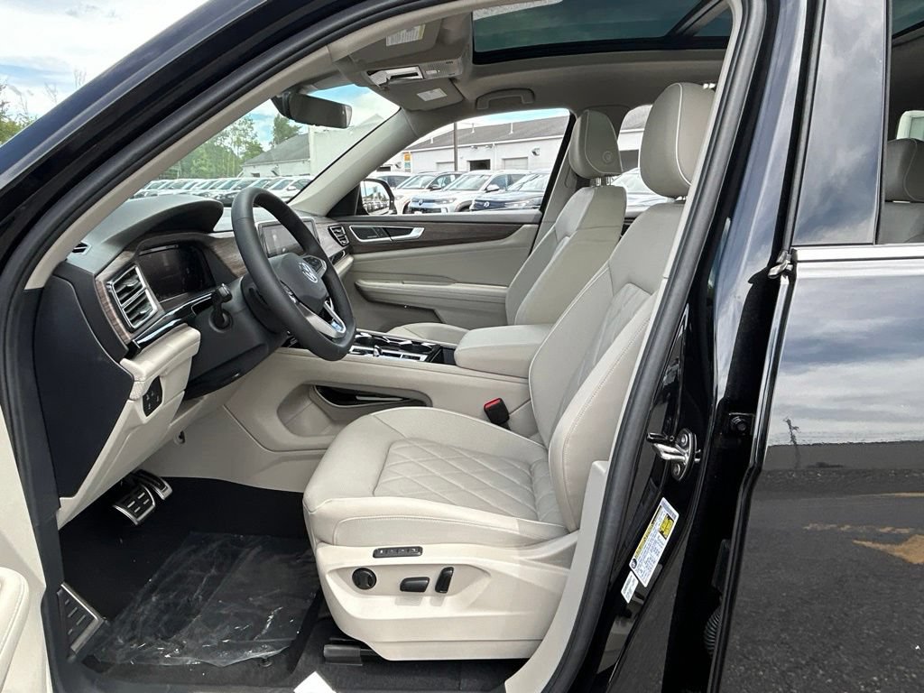 New 2026 Volkswagen Atlas SEL Premium R-Line AWD/4WD image 9