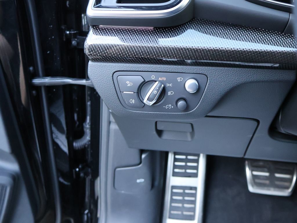 Used 2022 Audi SQ5 Prestige image 37