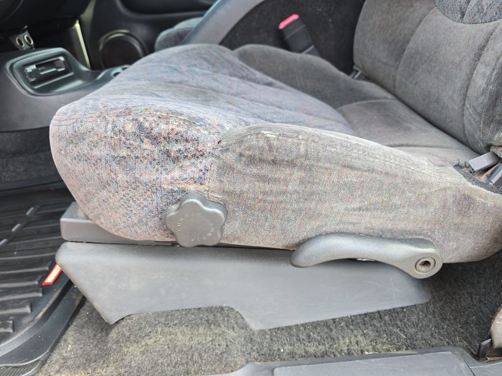 Used 2001 GMC Sonoma SLS AWD/4WD image 26