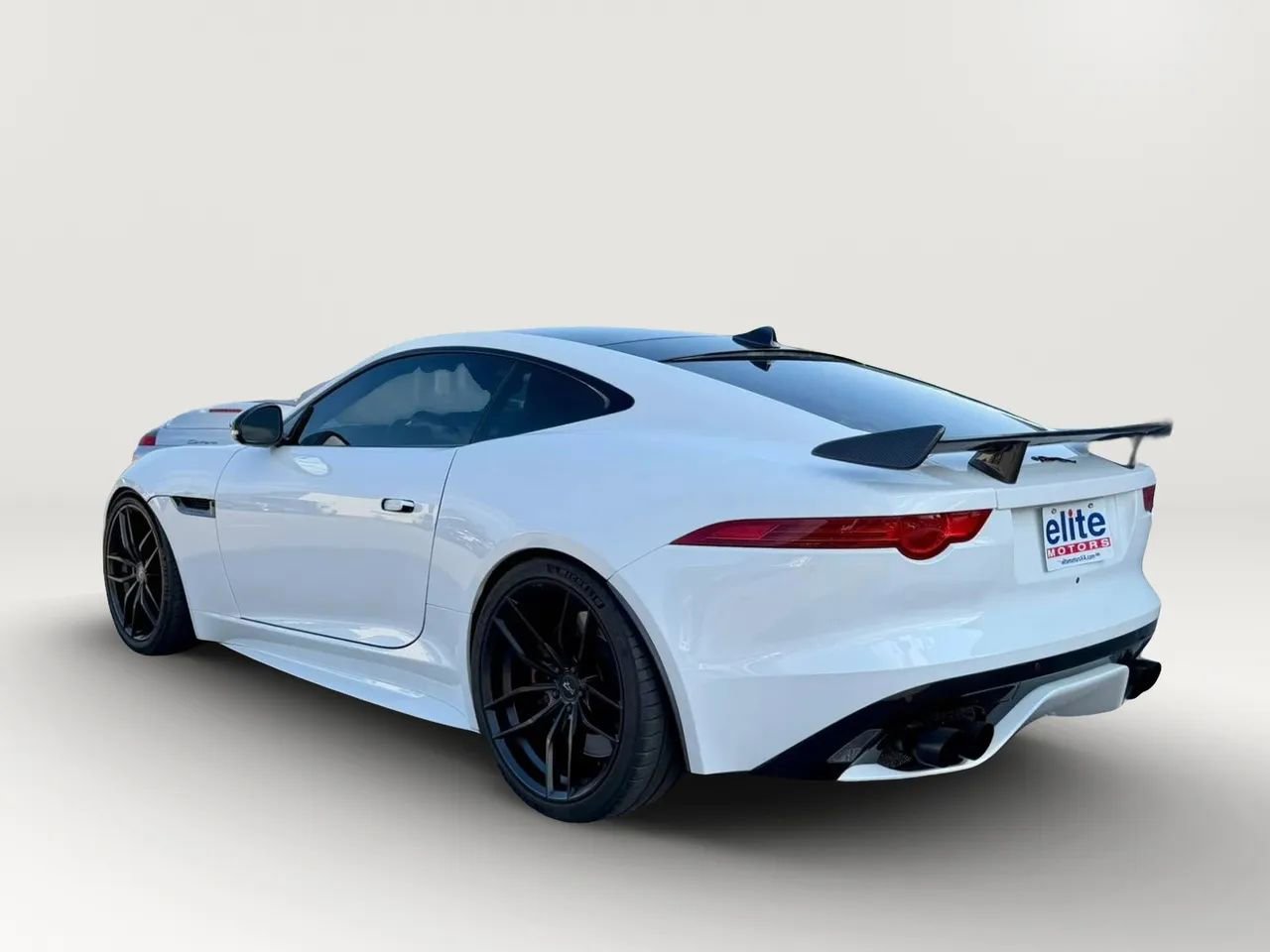 Used 2017 Jaguar F-TYPE R AWD/4WD image 5