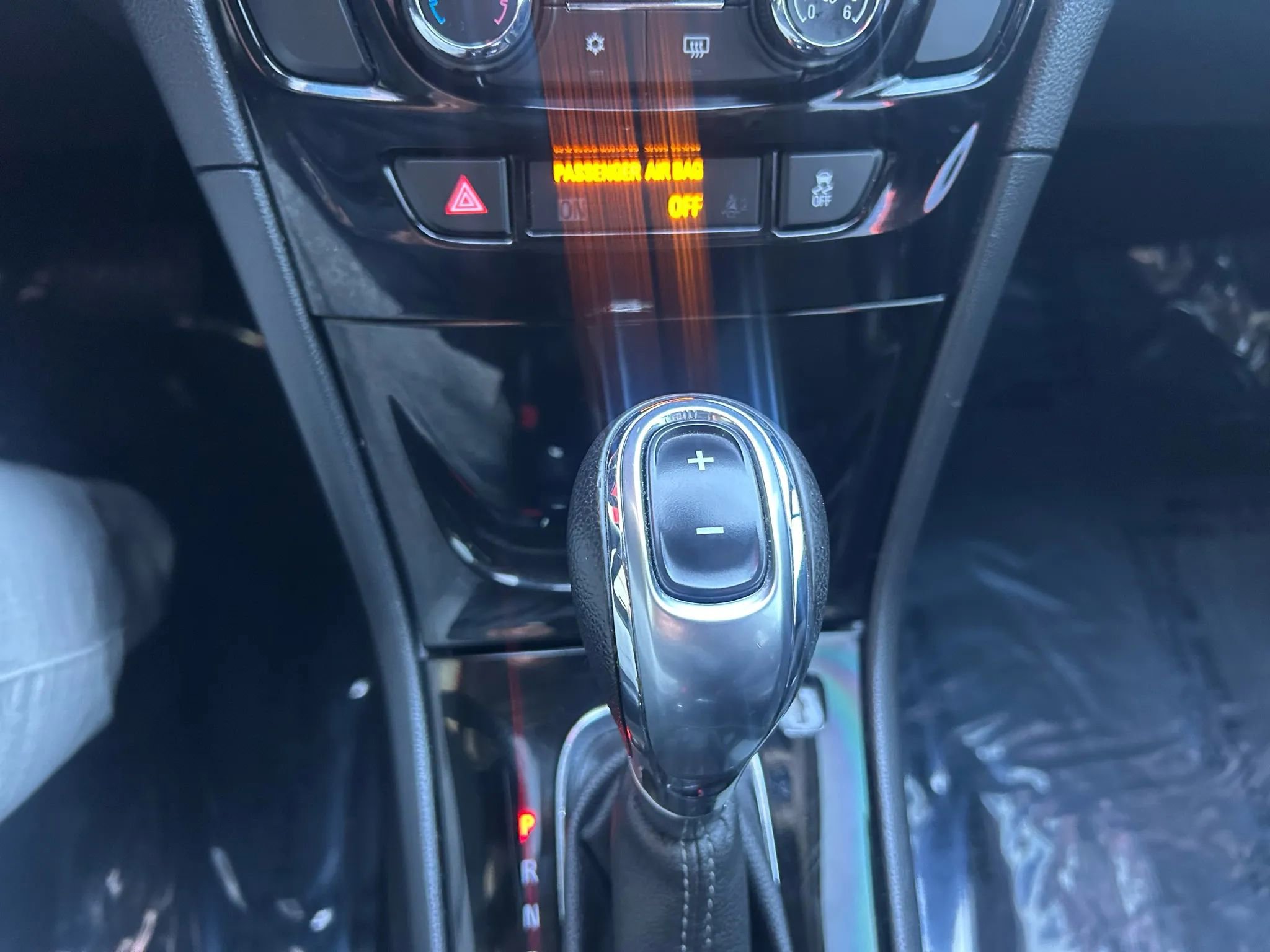 Used 2018 Buick Encore Preferred image 10