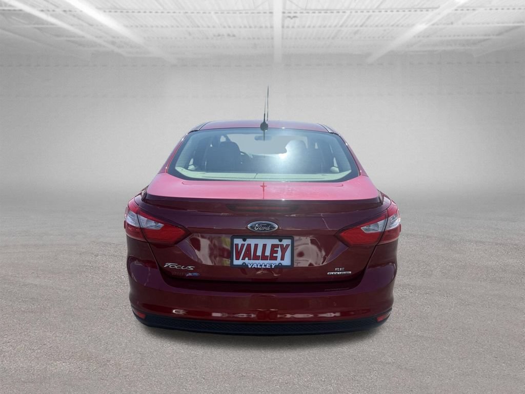 Used 2013 Ford Focus SE FWD image 6