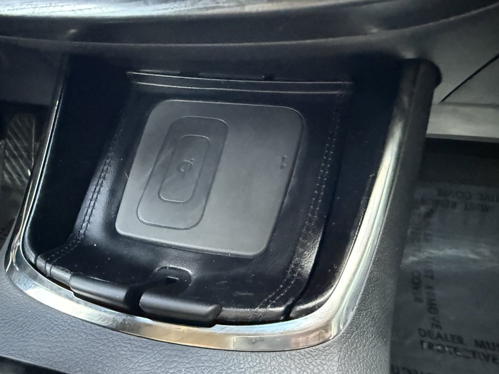 Used 2016 Toyota Avalon Touring FWD image 26