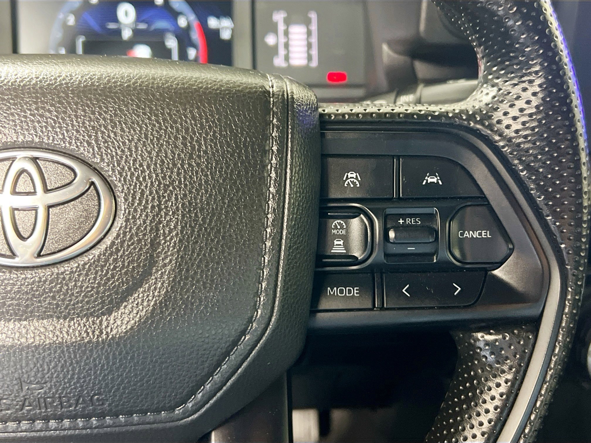 Used 2025 Toyota Tacoma SR5 RWD image 19