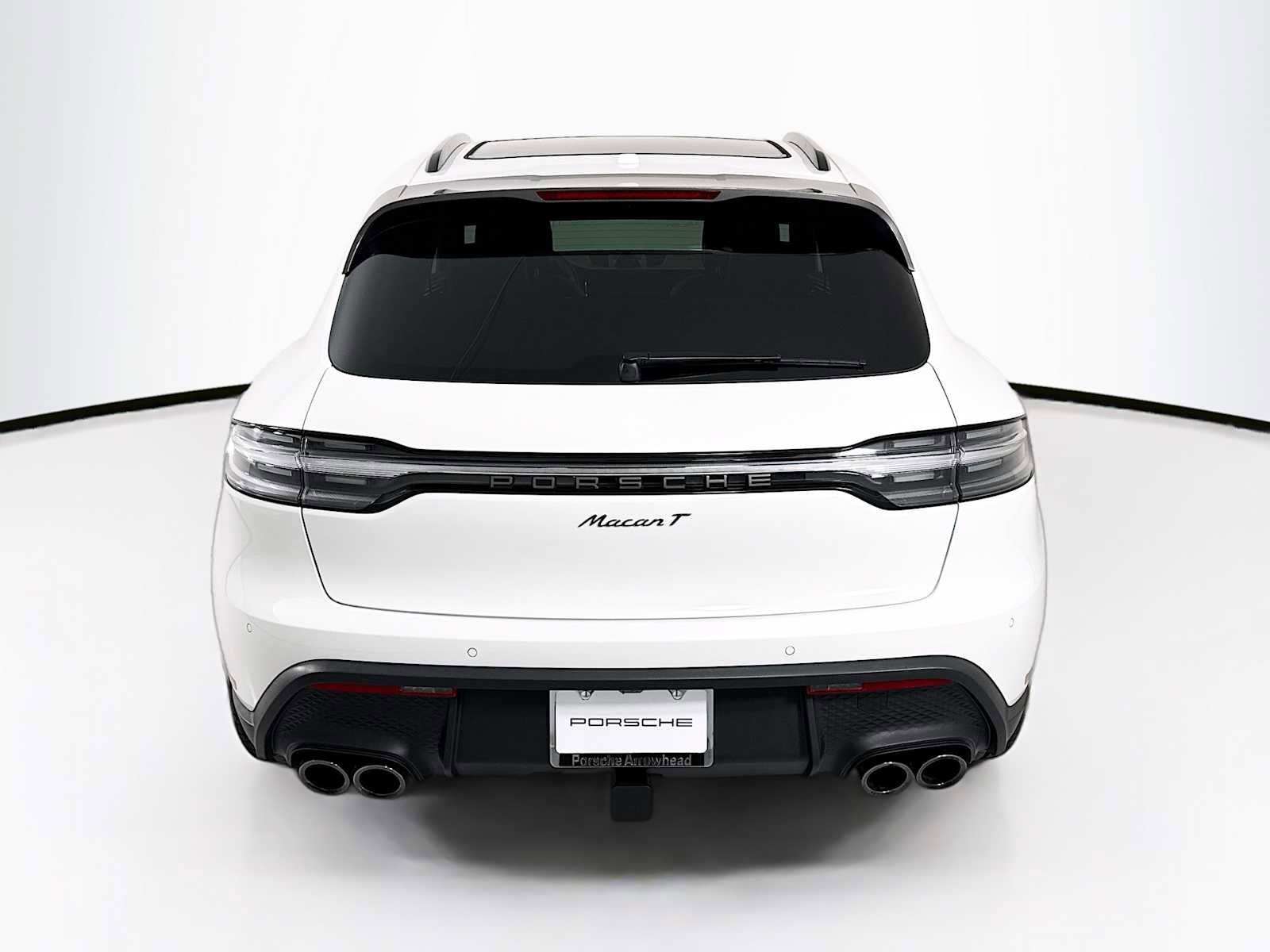 Certified 2025 Porsche Macan T image 10