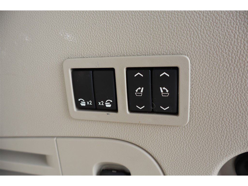 Used 2020 GMC Yukon Denali w/ Open Road Package image 6