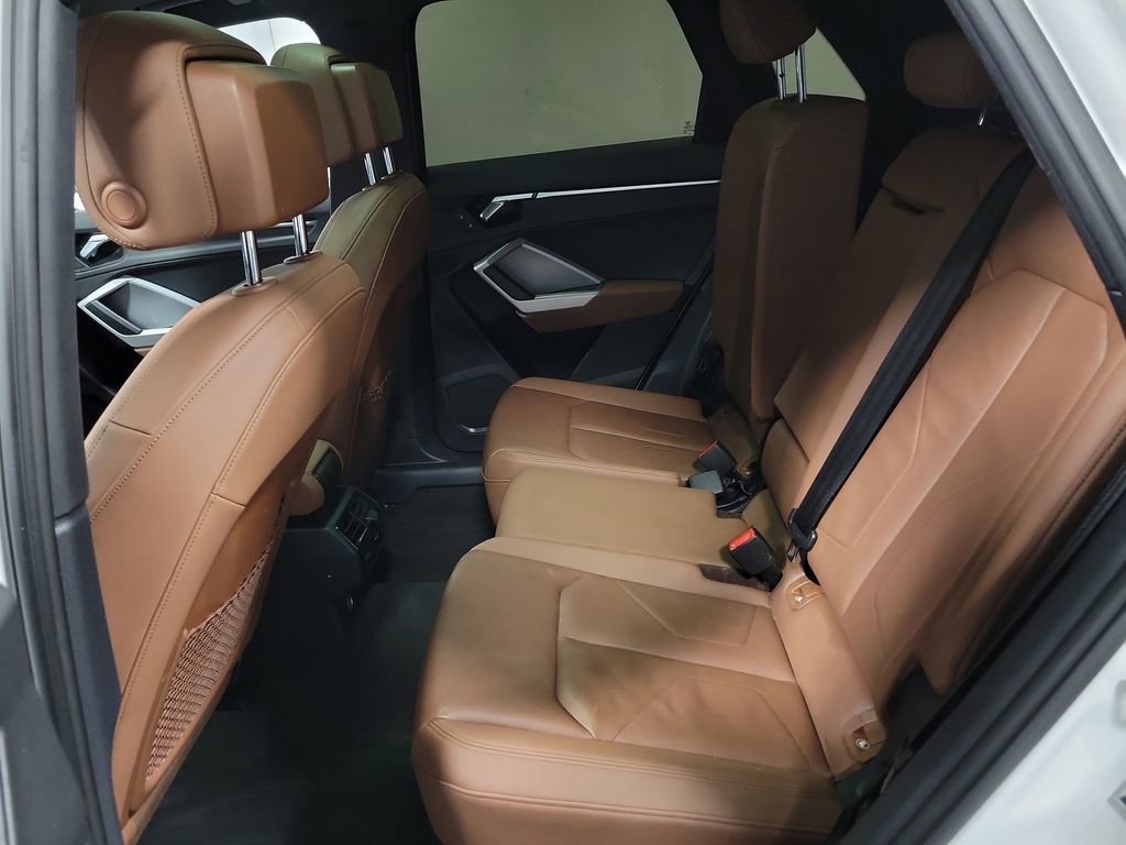 Used 2022 Audi Q3 2.0T Premium image 23