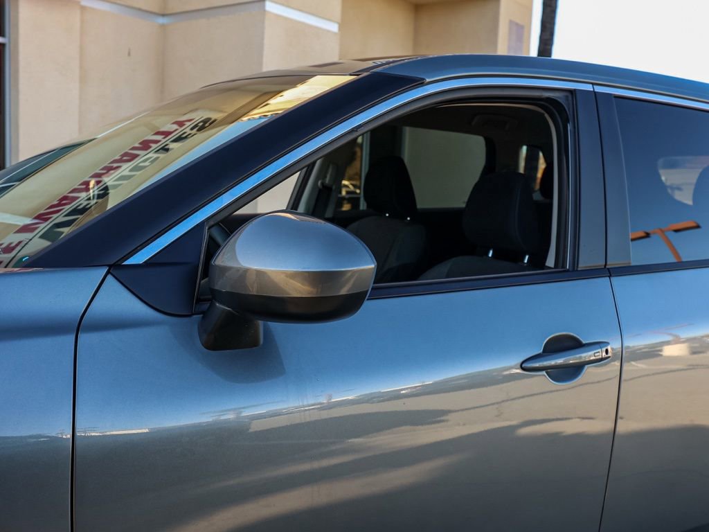 Used 2023 Nissan Rogue SV image 14