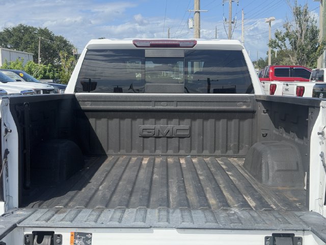 Used 2022 GMC Sierra 1500 SLT w/ SLT Premium Package AWD/4WD image 11