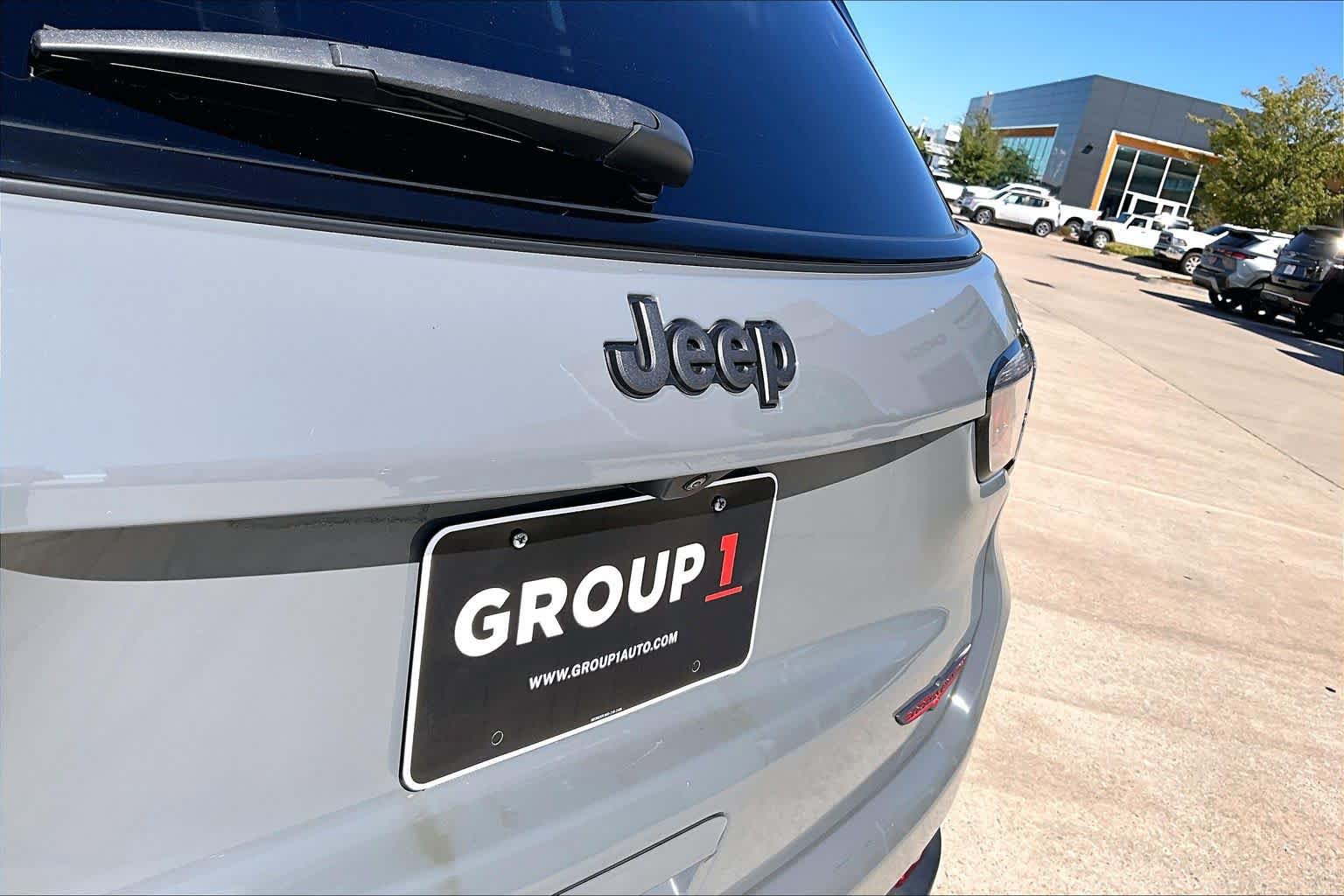 Used 2022 Jeep Compass Trailhawk w/ Trailhawk Convenience Group AWD/4WD image 30