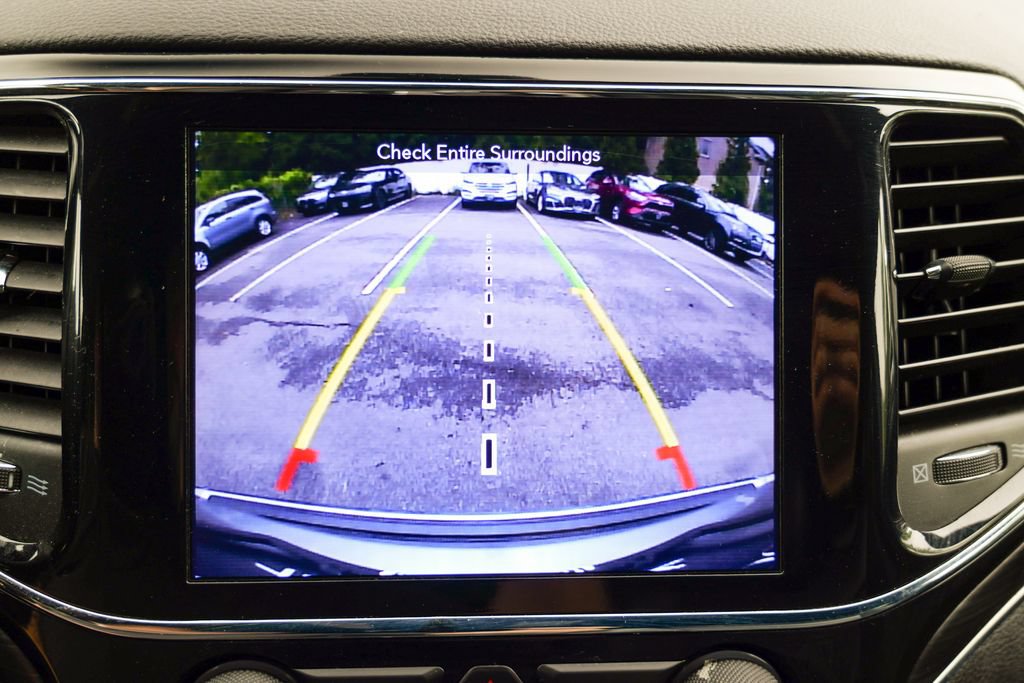 Used 2019 Jeep Grand Cherokee Limited w/ Luxury Group II AWD/4WD image 60