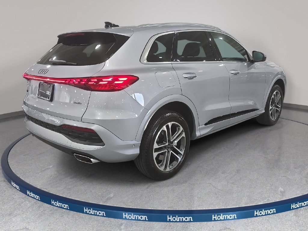 Certified 2025 Audi Q5 Premium w/ Convenience Package AWD/4WD image 5