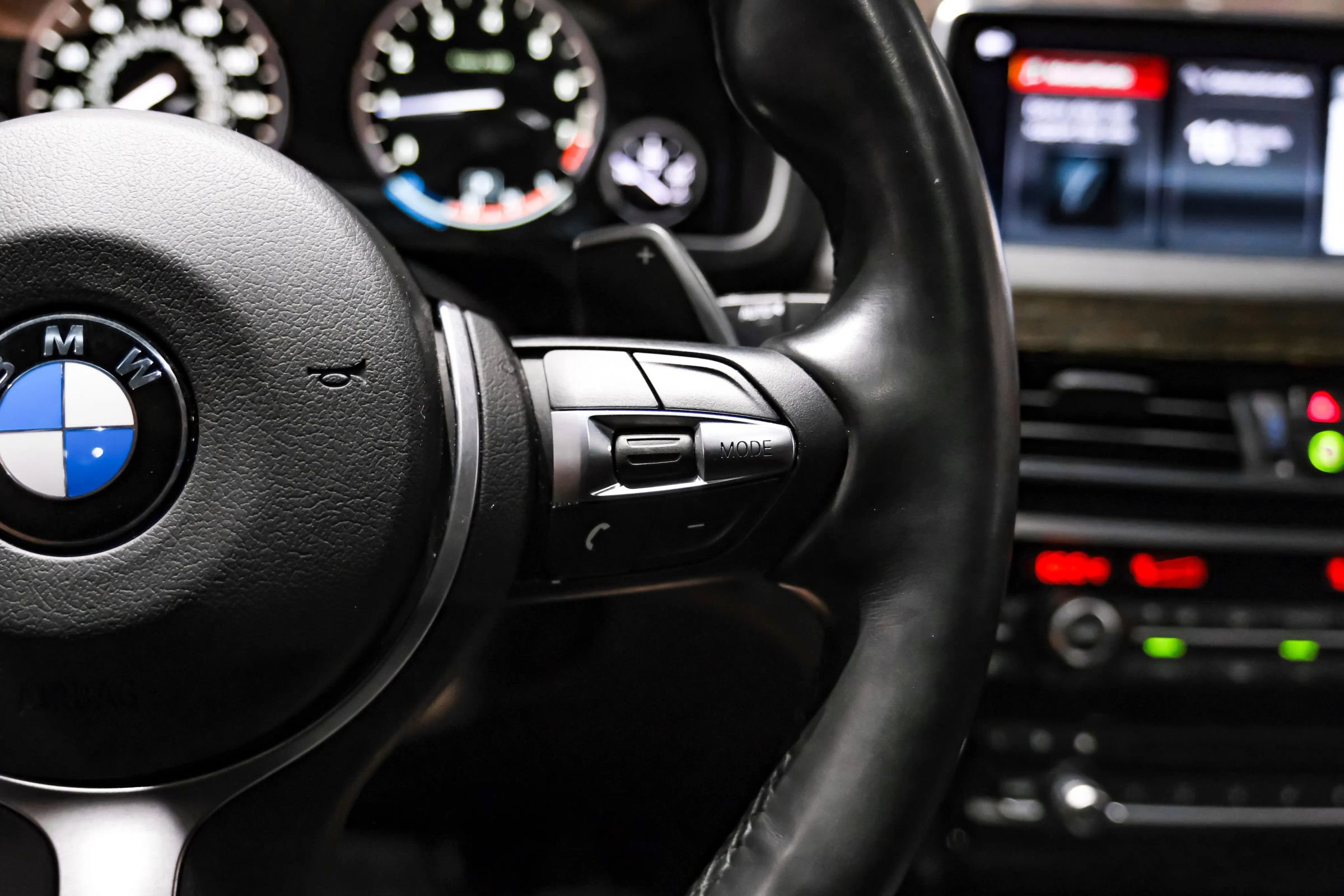 Used 2018 BMW X5 xDrive50i image 16