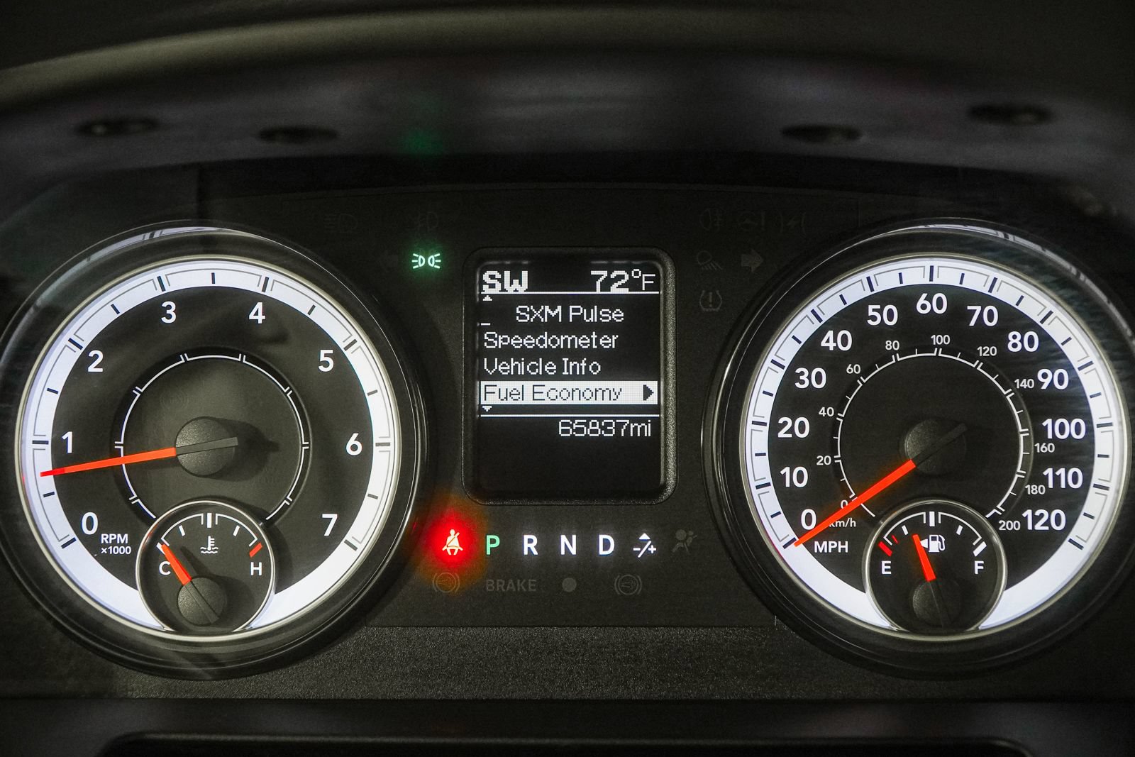 Used 2022 RAM 1500 Classic SLT AWD/4WD image 38